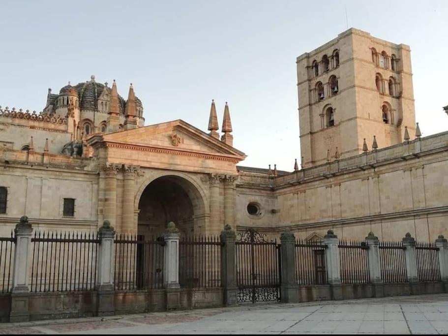 Centrico Piso En Pleno Romanico De Zamora Exterior foto